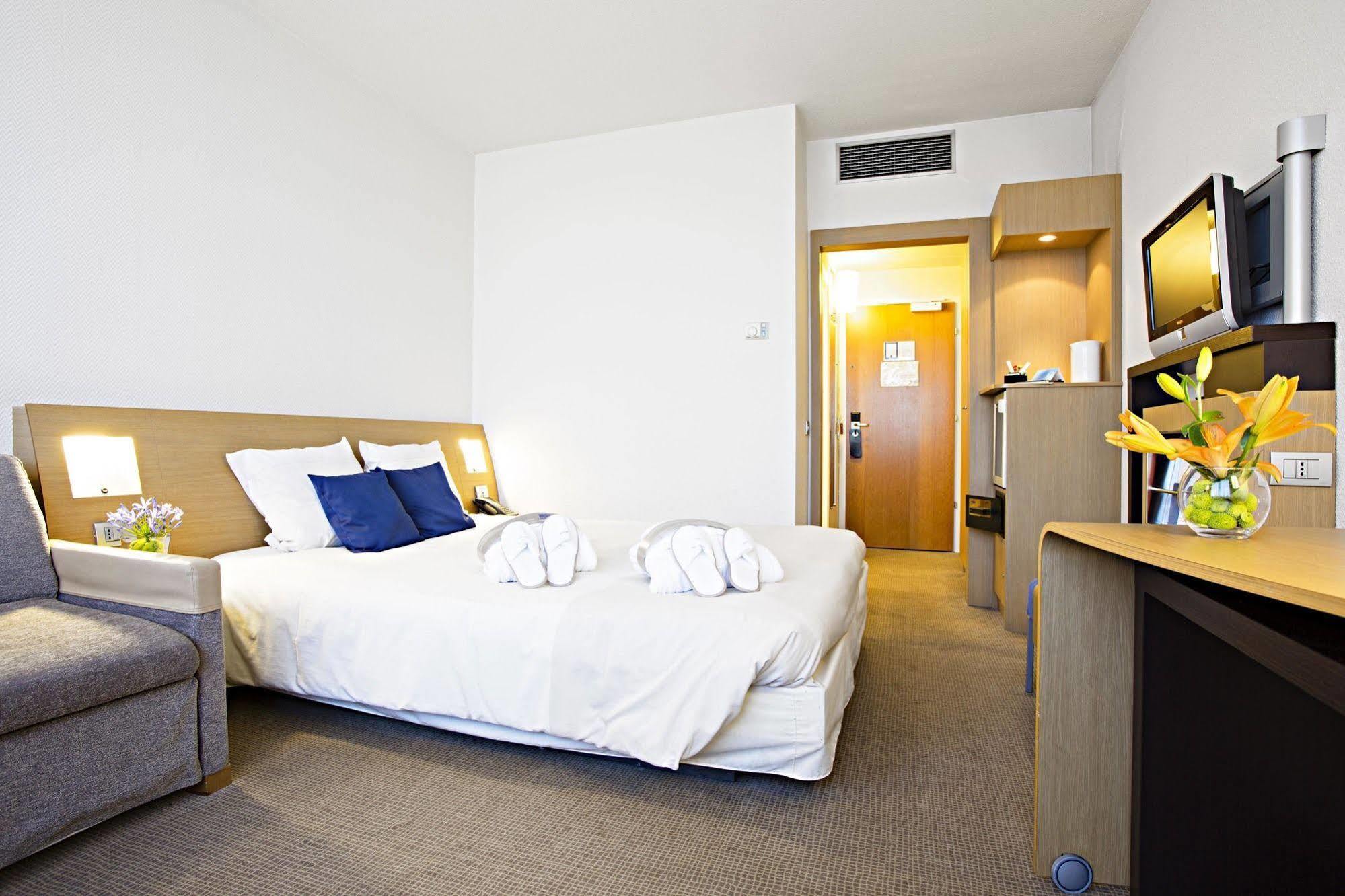 Novotel Genova City Ngoại thất bức ảnh